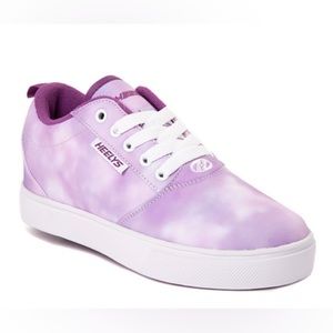 Heels brand skate shoe with removable wheels.